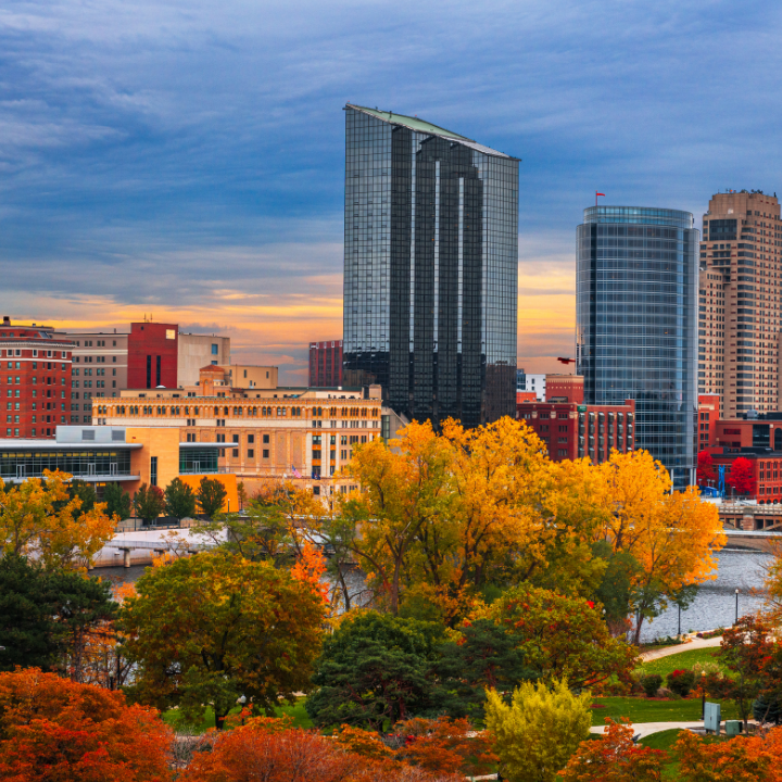 Michigan - Staffing Agency Grand Rapids Skyline at Sunset
